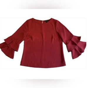 J.Crew tiered bell-sleeve top in drapey crepe
Size 4
Excellent condition